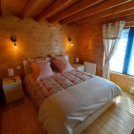 Le De Joyce Et Piscine Chalet *