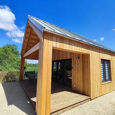 Le De Joyce Et Piscine Saint-Aubin-Des-Preaux