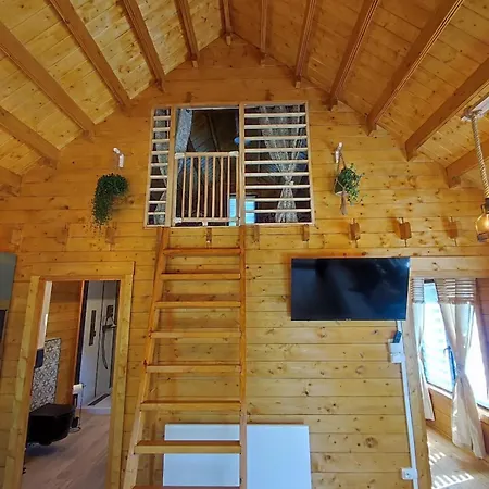 Le De Joyce Et Piscine *