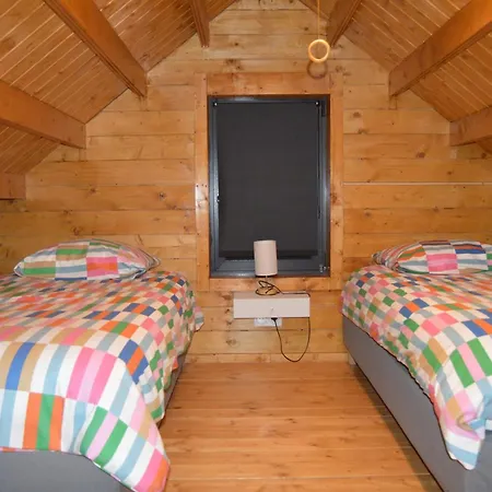 Chalet Le De Joyce Et Piscine