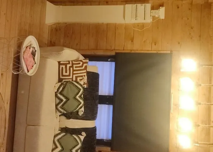 Le De Joyce Et Piscine *